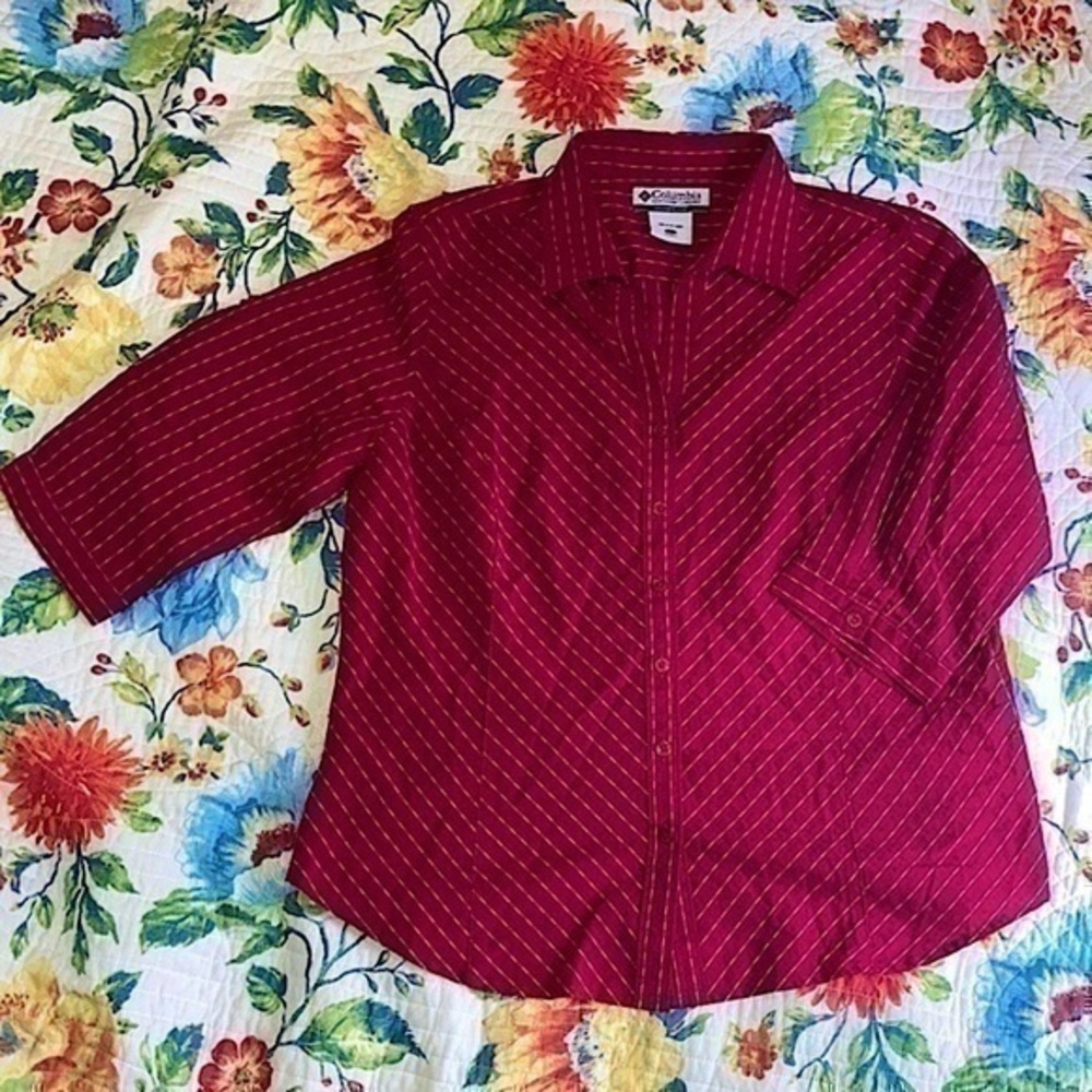 Columbia Hot Pink Stitched Half Sleeve Button Up